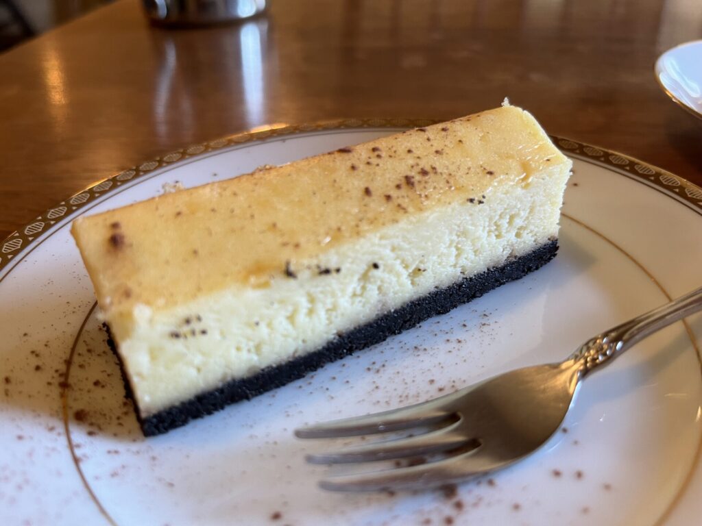 星霜珈琲のベイクドチーズケーキ